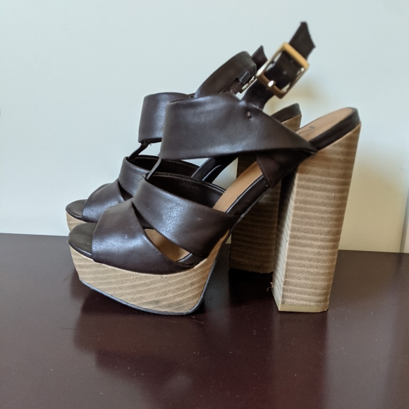 Women's Platform Chunky heeled sandal - Picture 3 of 4